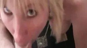 테일러 우드는 큰 뽕 포르노 수탉을 좋아합니다.