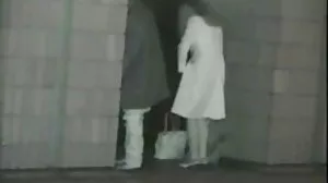 문지르고 백마 포르노 잡아당기기