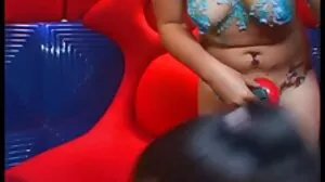 갈색 머리 izzy 벨 빌어 먹 에 이 무료 야동 포르노 침대 가 그 문신