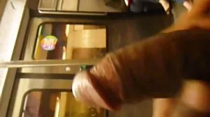 Kimber Lee 빌어 먹을 쎅스 야동 에 the 소파 와 그녀의 자연 가슴