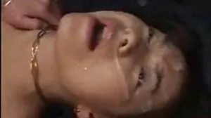 파멜라가 점선에 승무원 포르노 서명하다