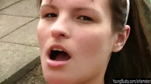 그녀의 캐릭터에 들어가기 유부 포르노