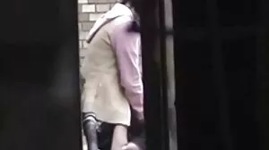 카일리 죄인, 마누엘이 깡통 따개처럼 그녀의 엉덩이를 나이든 여자 야동 엽니 다.