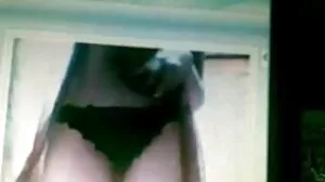 포르노 starlet은 그녀의 불쾌한면을 조 보아 포르노 과시합니다.